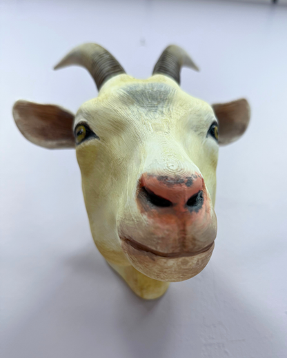 Beyaz Keçi Duvar Süsü